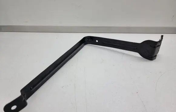 Battery bracket