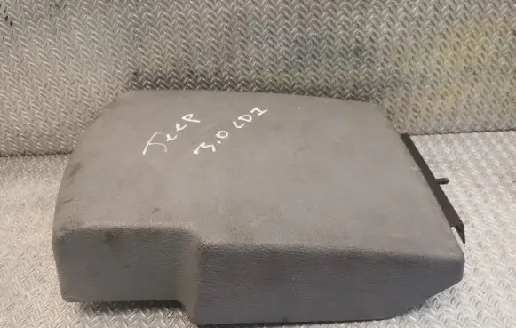 Jeep Grand Cherokee (WK) Armrest F05895023IE