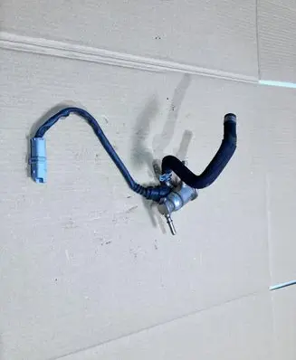 Mercedes-Benz A W177 AdBlue injector 208995377R