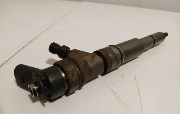 Fuel injector