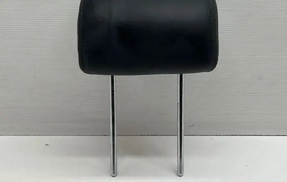 Mercedes-Benz ML W163 Rear seat headrest 