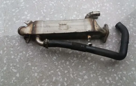 Mercedes-Benz ML W163 EGR valve cooler A6121420077