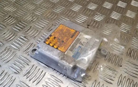 Toyota Avensis Verso Airbag control unit/module 8917044050 2310002460