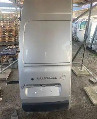 Opel Movano B Rear door