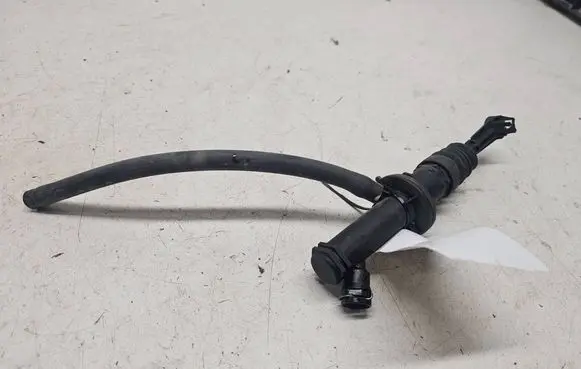 Renault Megane II Clutch master cylinder 8200151770