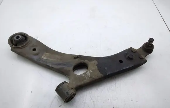KIA Sportage Front lower control arm/wishbone