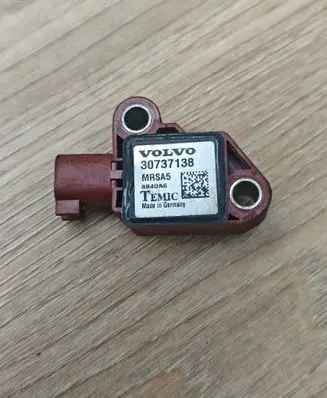 Volvo V70 Airbag deployment crash/impact sensor 30737138 8840A6