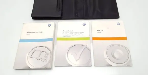 Volkswagen Touran II Owners service history hand book 