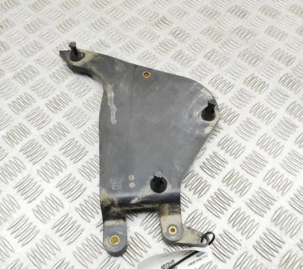 Audi RS Q3 Sportback Air filter cleaner box bracket assembly 5QF129671