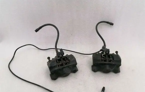 Mercedes-Benz SL R129 Rear brake caliper A1294200283 A1294200383