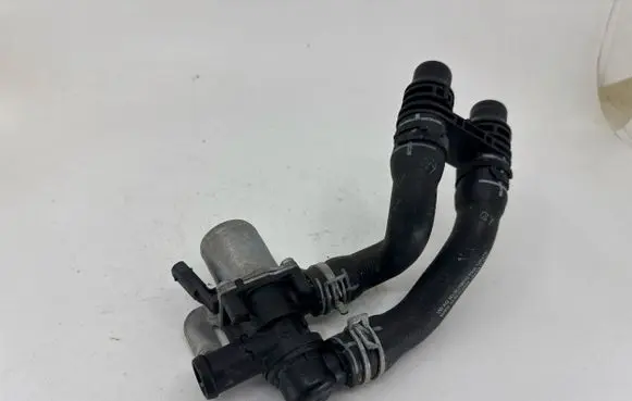 Volkswagen Golf VIII Electric auxiliary coolant/water pump 5Q0906457