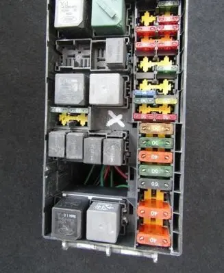 Ford Focus Fuse box set 98ag14a067cc 98ag-14a067-cc