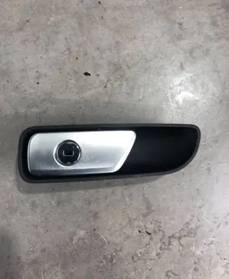 Audi SQ7 Glove box opening button S02702 S02702007