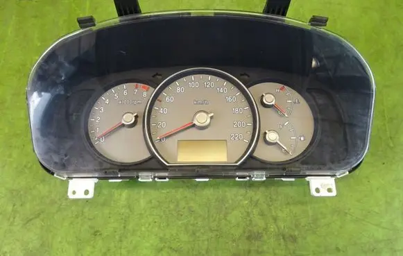 KIA Carens II Speedometer (instrument cluster) 940031D710
