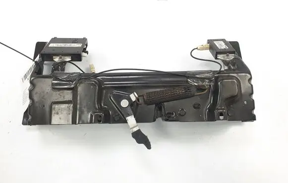 Chevrolet Corvette Tailgate/trunk/boot lock/catch/latch 10321830 10321831