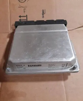 Volvo S60 Engine control unit/module 0261207666