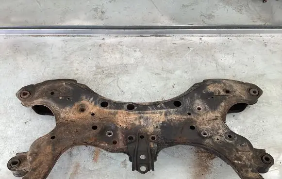 Toyota Avensis T250 Front subframe