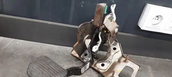 Citroen C4 Grand Picasso Brake pedal 050133223