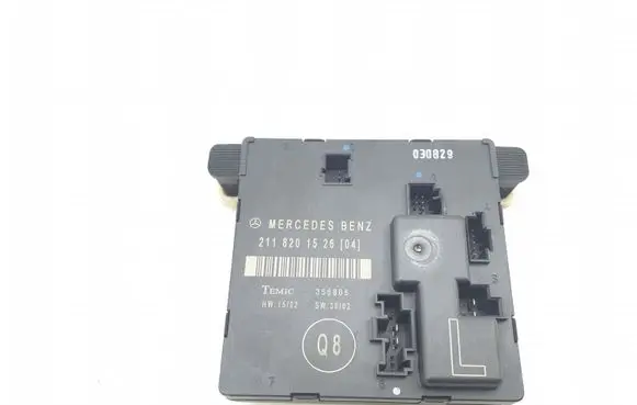 Mercedes-Benz E W211 Door control unit/module 2118201526