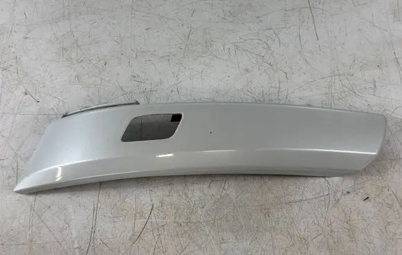 Peugeot 3008 I Under headlight/headlamp trim 9673933277
