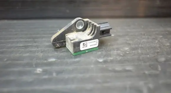 Skoda Superb B6 (3T) Airbag deployment crash/impact sensor 391229