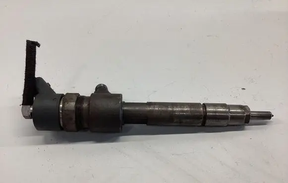 Opel Zafira B Fuel injector 0445110165