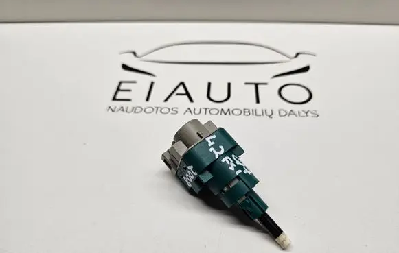 Audi Q7 4L Brake pedal sensor switch 7L6945511C