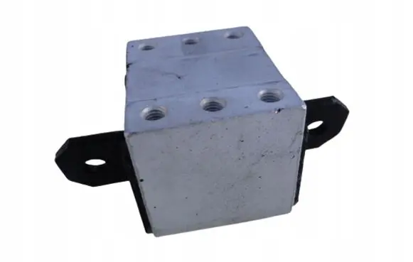 Mercedes-Benz Sprinter W907 W910 Engine mount bracket A6392420013