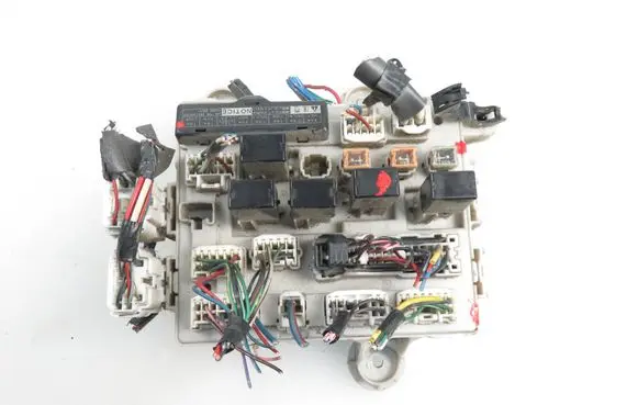 Toyota Previa (XR30, XR40) II Central body control module 8922128040
