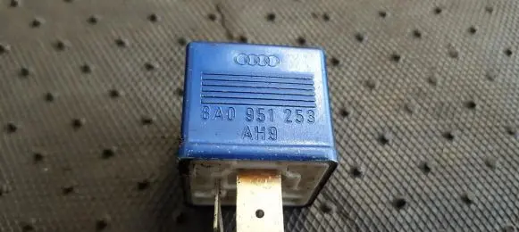 Audi A2 Other relay 8A0951253 899587