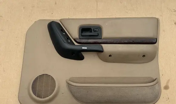 Jeep Cherokee XJ Front door card panel trim 55235984AC 5EM541K5AE
