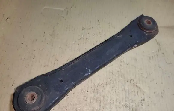 Jeep Cherokee XJ Front lower control arm/wishbone