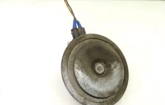 Audi A3 S3 8L Horn signal 6N0951113A