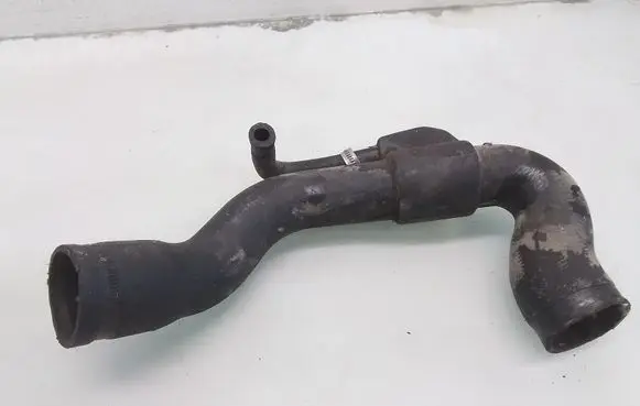 Mercedes-Benz Vito Viano W638 Engine coolant pipe/hose