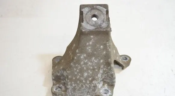 Audi A6 S6 C6 4F Engine mounting bracket 4F0199308N