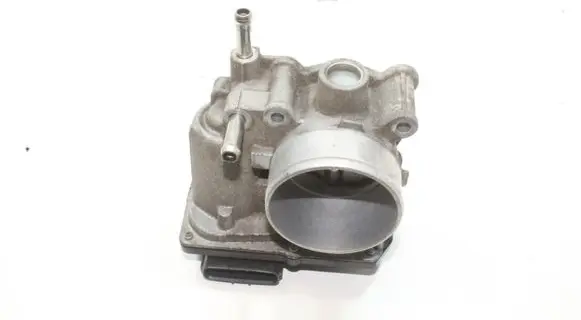 Lexus CT 200H Throttle valve 2203037060