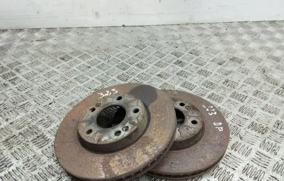 KIA Carens II Front brake disc
