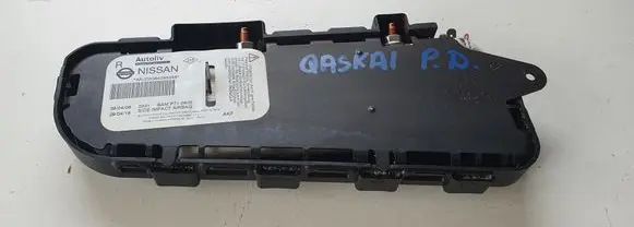 Nissan Qashqai+2 Seat airbag