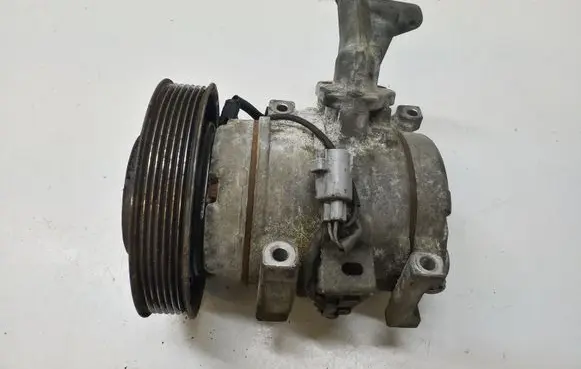Toyota Avensis T220 Air conditioning (A/C) compressor (pump) 4472203923