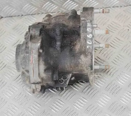 Toyota RAV 4 (XA20) Gearbox transfer box case W822W219