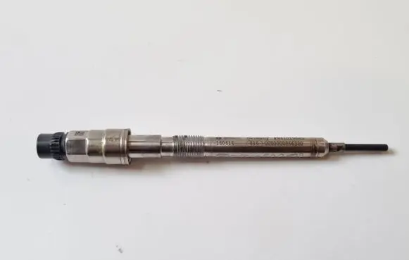 BMW 4 F32 F33 Glow plug F041010002 8518215