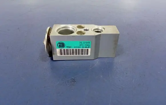 Opel Meriva A Coolant level relay 522381