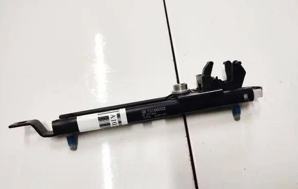 Opel Astra H Seat belt adjustment rail 13166032