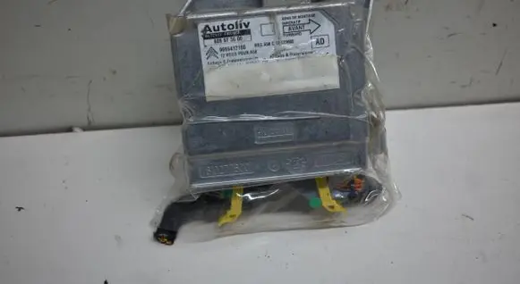 Citroen C3 Picasso Airbag control unit/module 9666412180