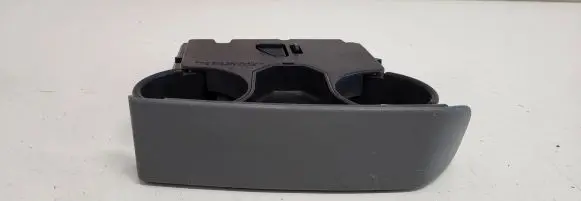 Chrysler Grand Voyager IV Cup holder 586221