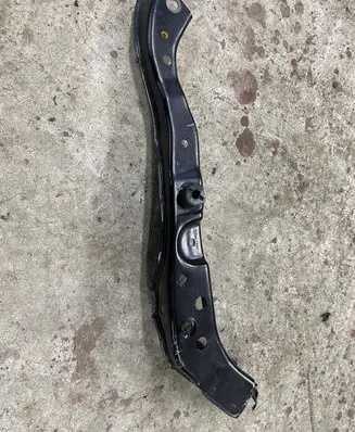 Toyota Avensis T270 Front bodywork piece 