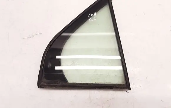 Rear vent window glass