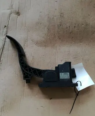 Skoda Fabia Mk1 (6Y) Accelerator throttle pedal 0281002378