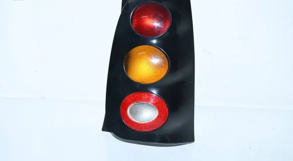Smart ForTwo I Rear/tail lights 253042R
