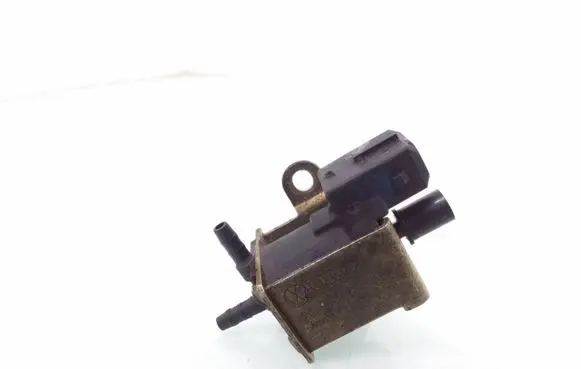 Audi A6 S6 C5 4B Turbo solenoid valve 026906283H 72161000
